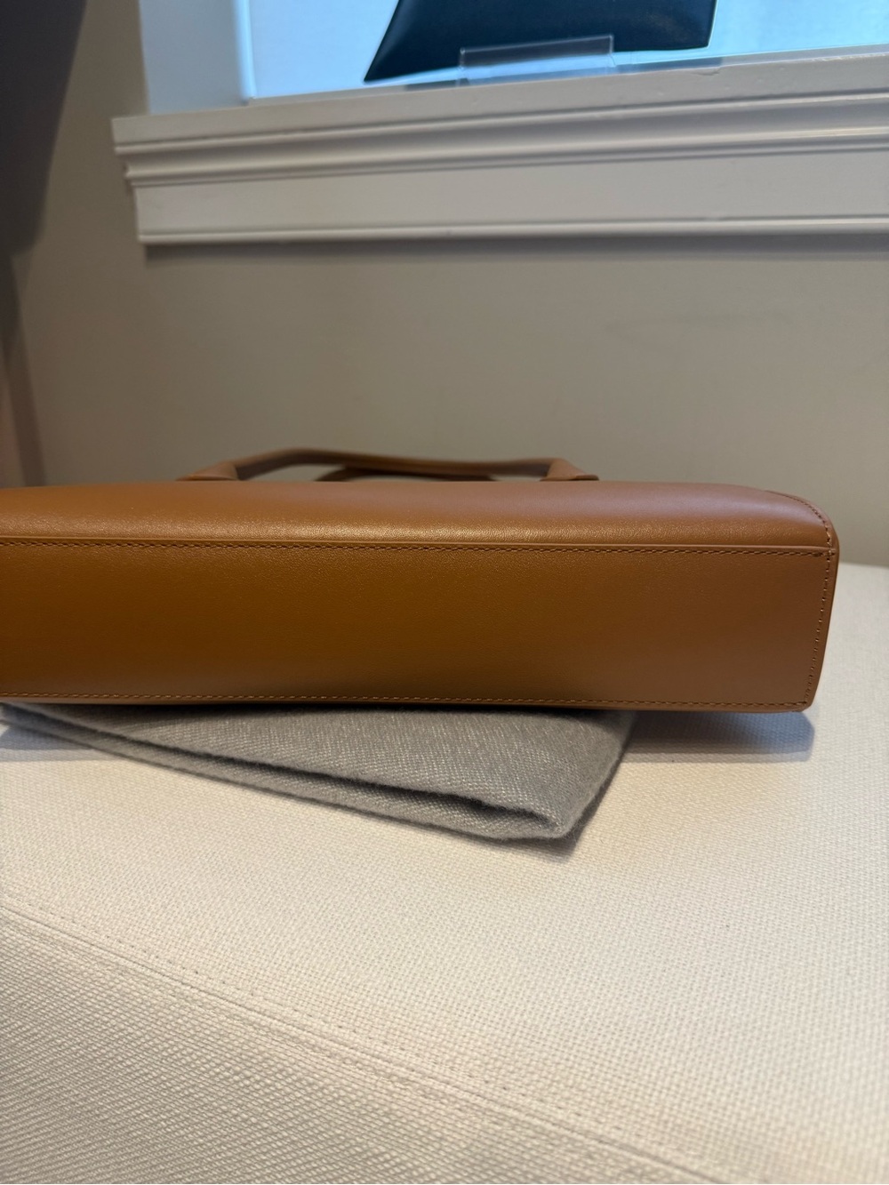 NWOT Quince Italian Leather Shoulder Bag - Picture 5 of 8
